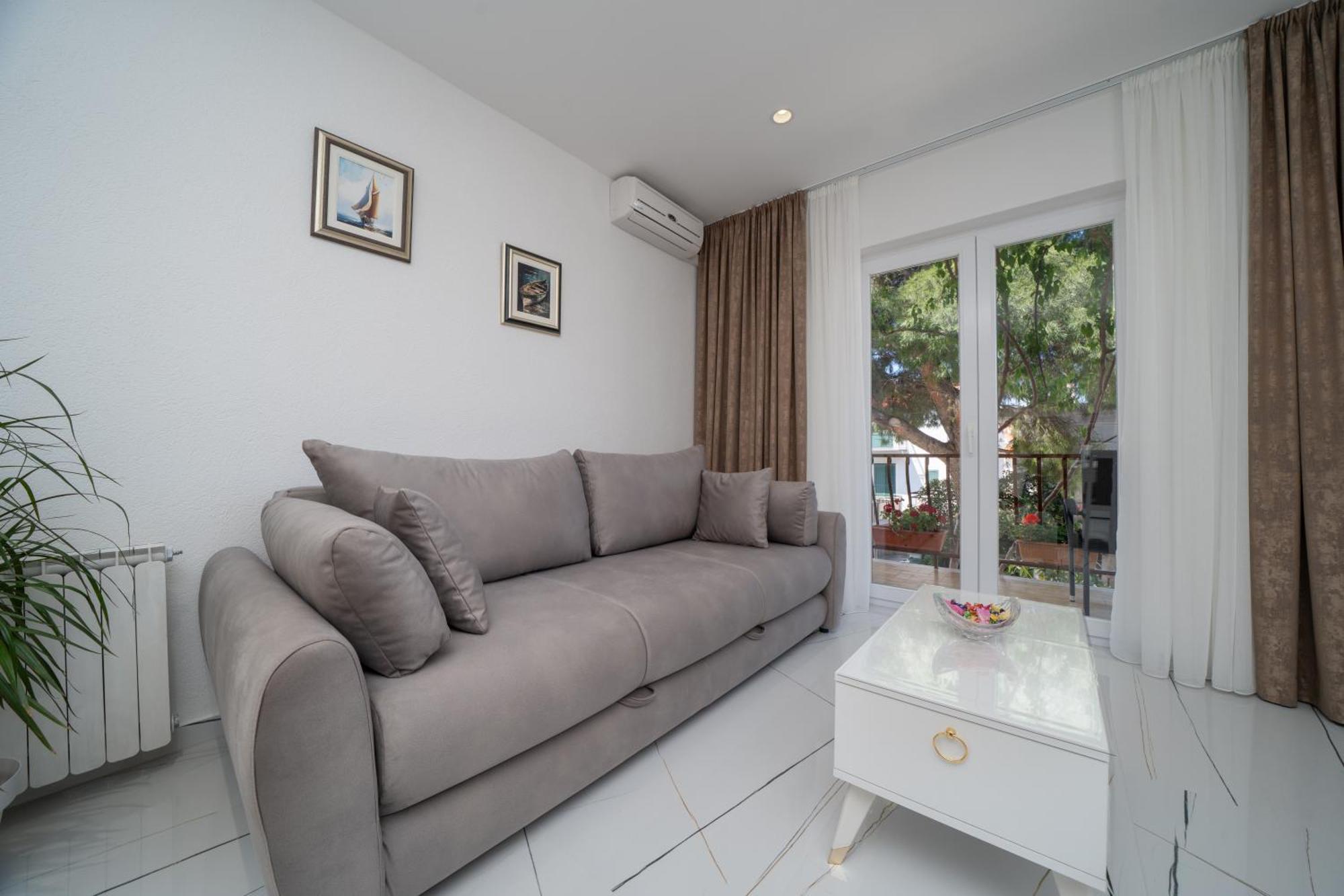 Apartmani Marivo Baška Voda المظهر الخارجي الصورة